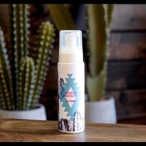 Desert Bronze Self Tanner Mousse with Mitt